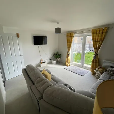 2 Bedroom House בית נופש *