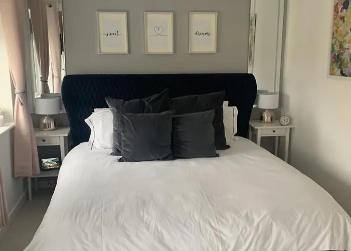 Holiday home 2 Bedroom House